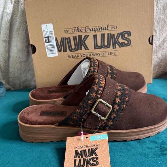 Muk Luks Brown and Tan Slip-On Clogs - Picture 3 of 6